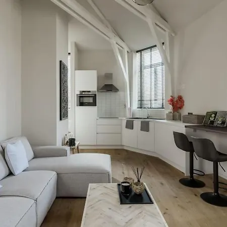 Διαμέρισμα Mooi Licht In Bruisend Antwerpen! *